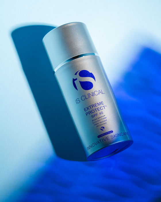 iS Clinical Extreme Protect SPF 40 - 100 g - Translucent